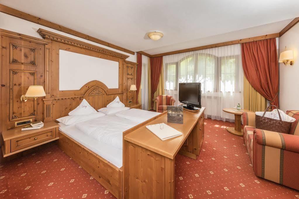 סלבה די ואל גרדנה Savoy Dolomites Luxury & Spa Hotel מראה חיצוני תמונה
