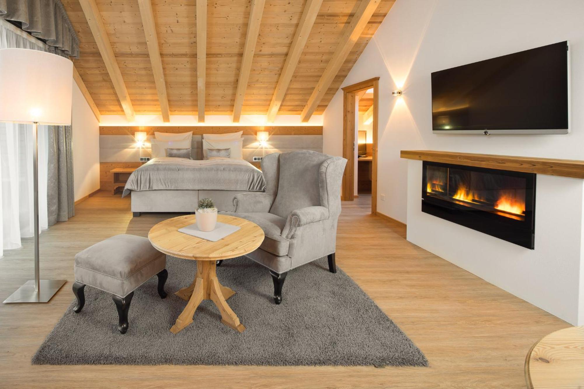 סלבה די ואל גרדנה Savoy Dolomites Luxury & Spa Hotel מראה חיצוני תמונה